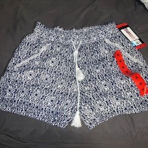 NWT M Briggs blended linen Shorts